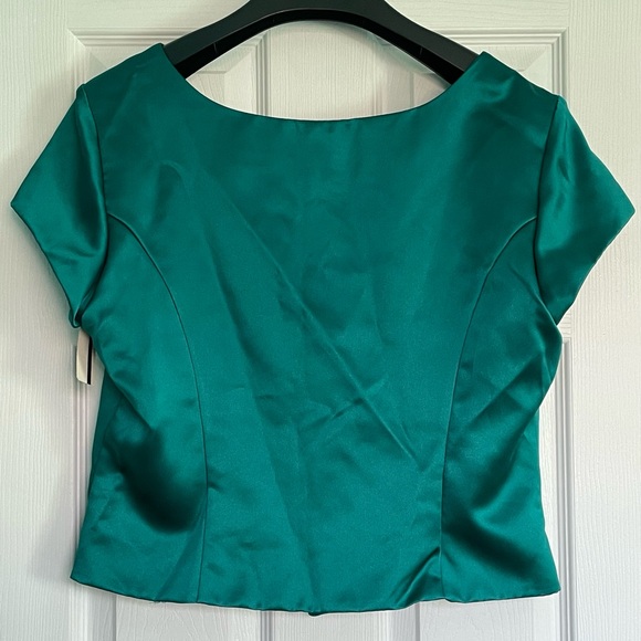 4/$25 or 5/$32   NWT Party Top - Picture 2 of 6